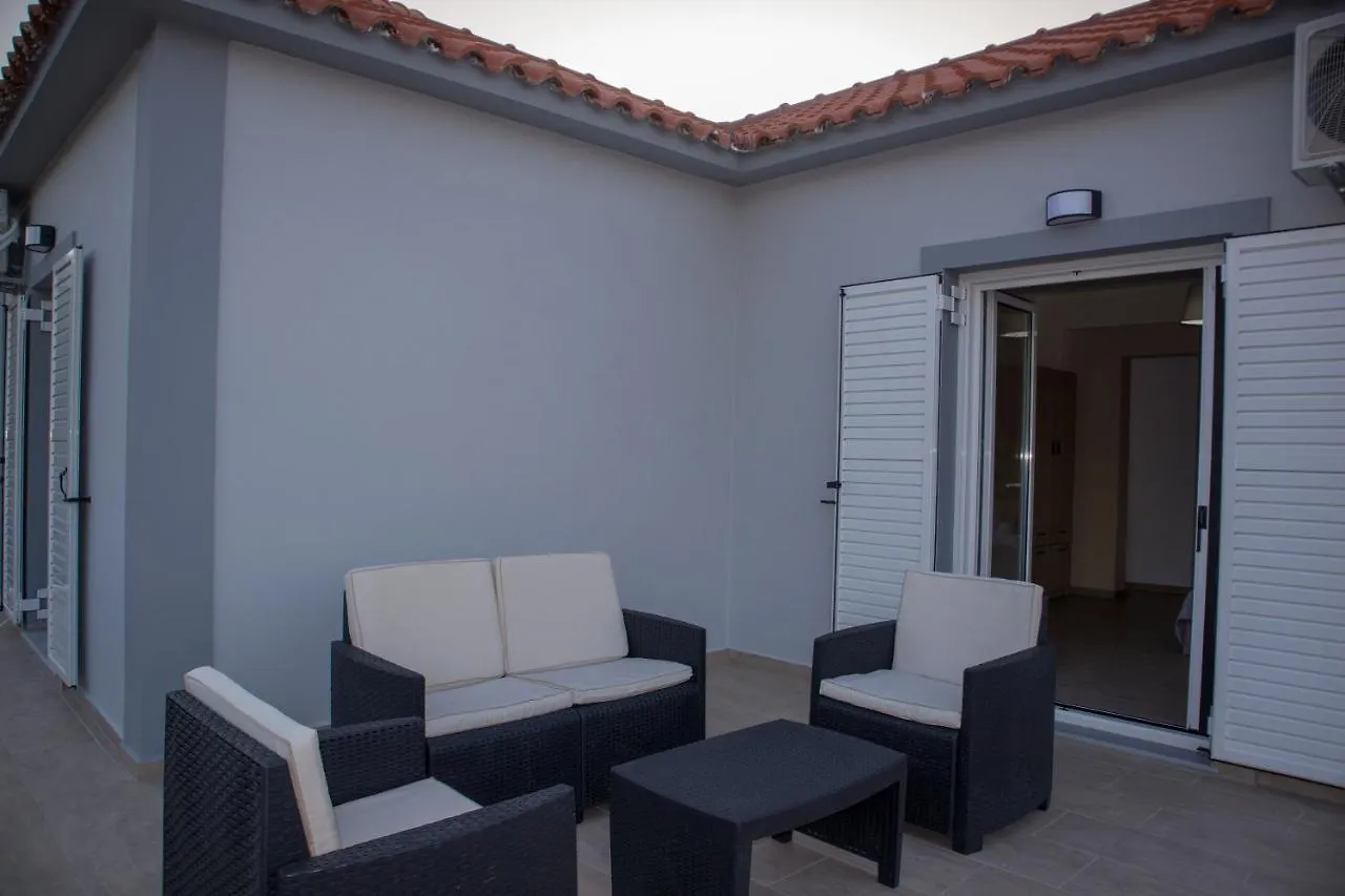 Olympia Villa Karavomylos 0*,